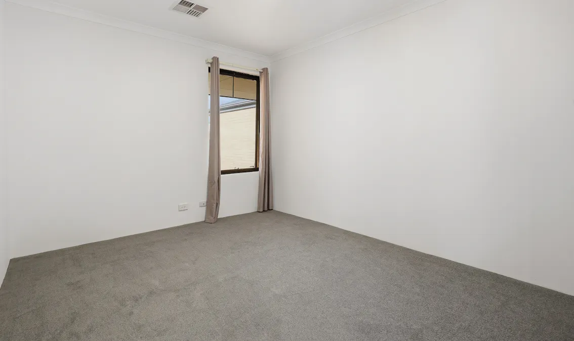 21 Loretta Parkway, Lakelands, WA, 6180 - Image 22