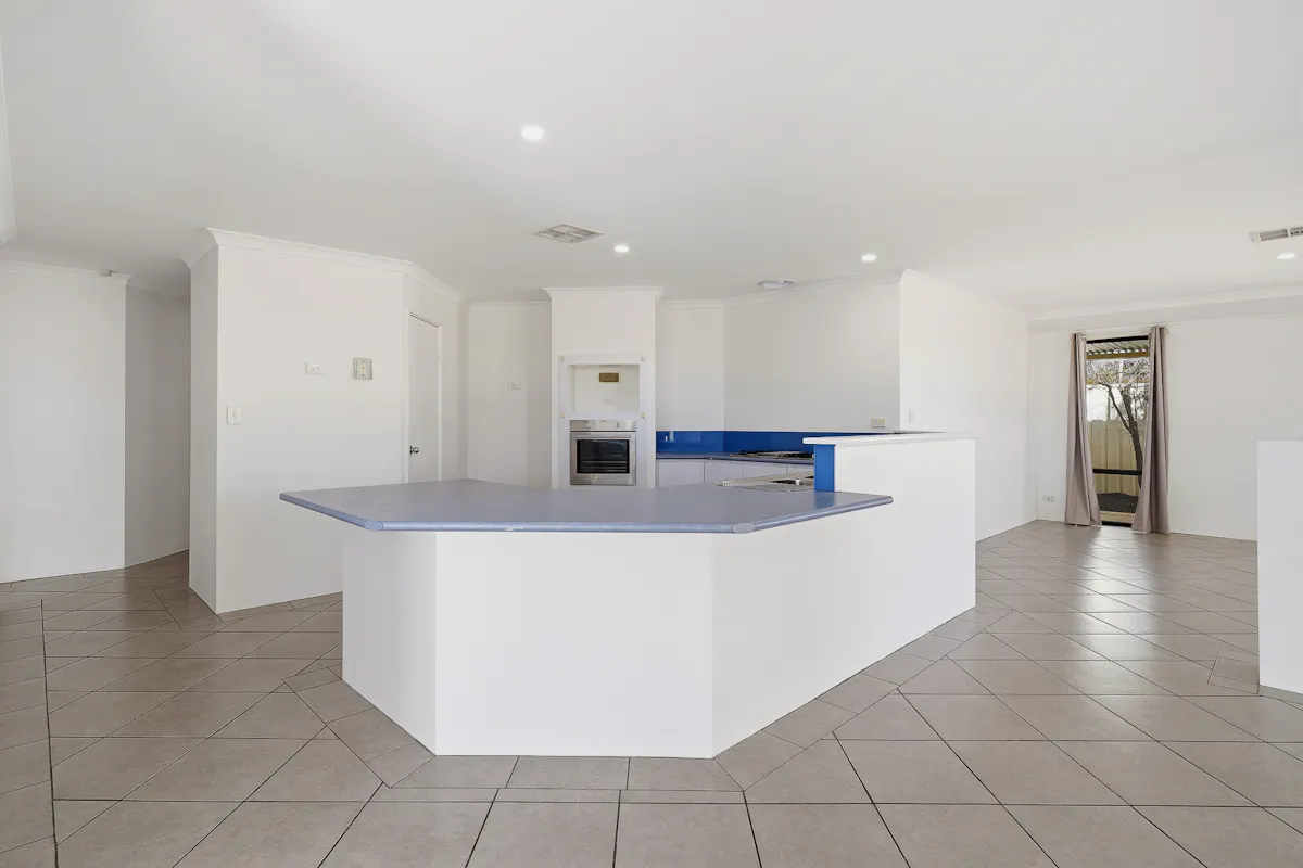 21 Loretta Parkway — photo 9 of 30