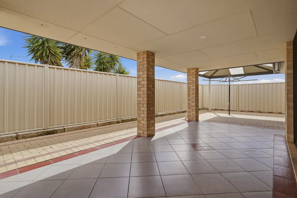 21 Loretta Parkway, Lakelands, WA, 6180 - Image 25