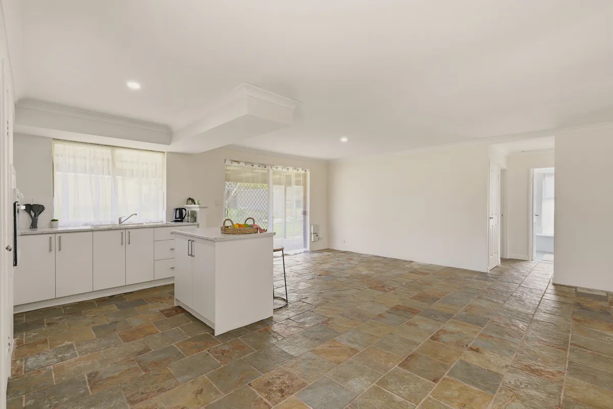 14 St James Place — photo 8 of 27