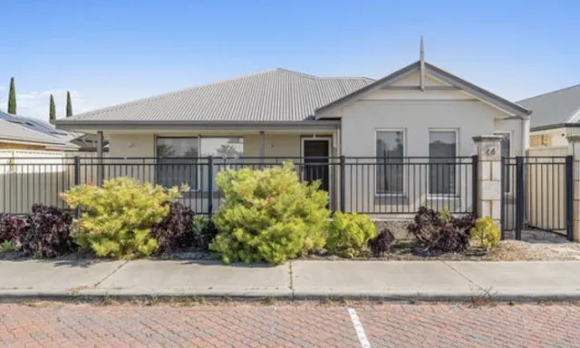 42 Clarkshill Road — photo from Elders Real Estate Mandurah