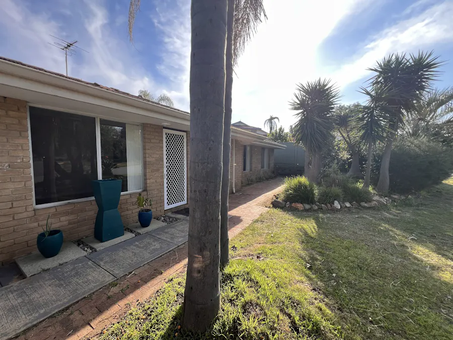 13 Satinash Retreat, Halls Head, WA, 6210 - Image 2