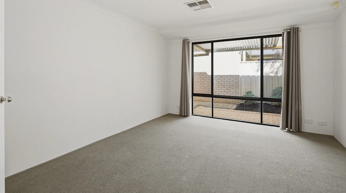 21 Loretta Parkway, Lakelands, WA, 6180 - Image 5