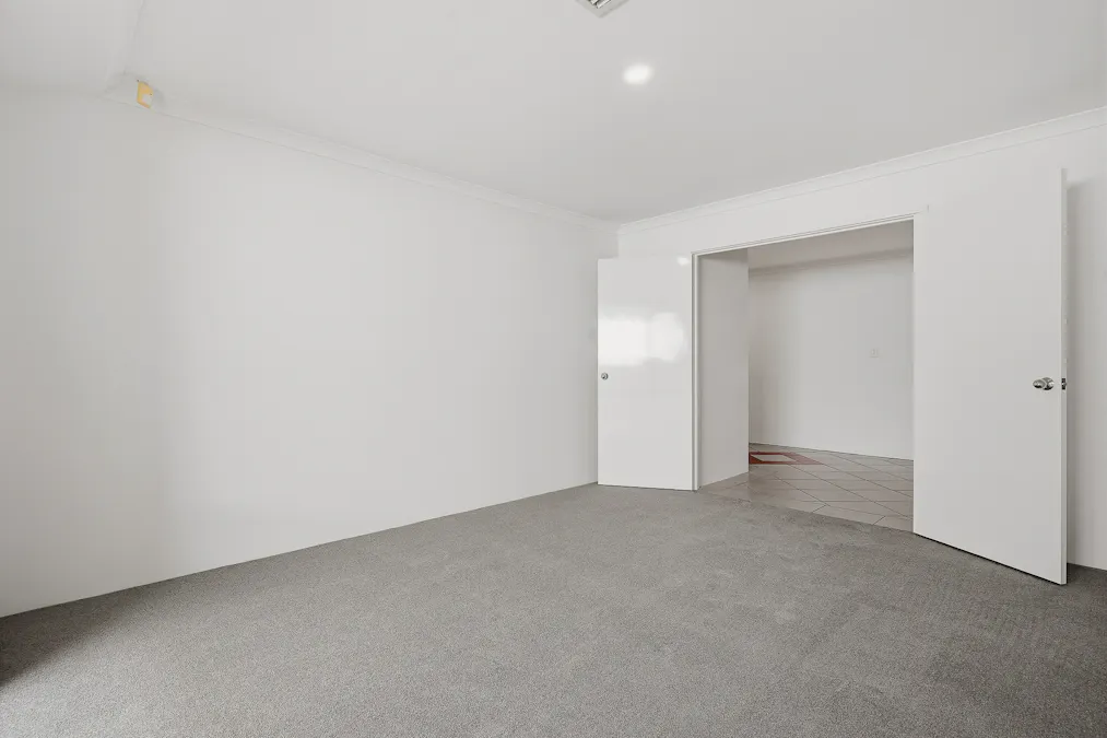 21 Loretta Parkway, Lakelands, WA, 6180 - Image 6