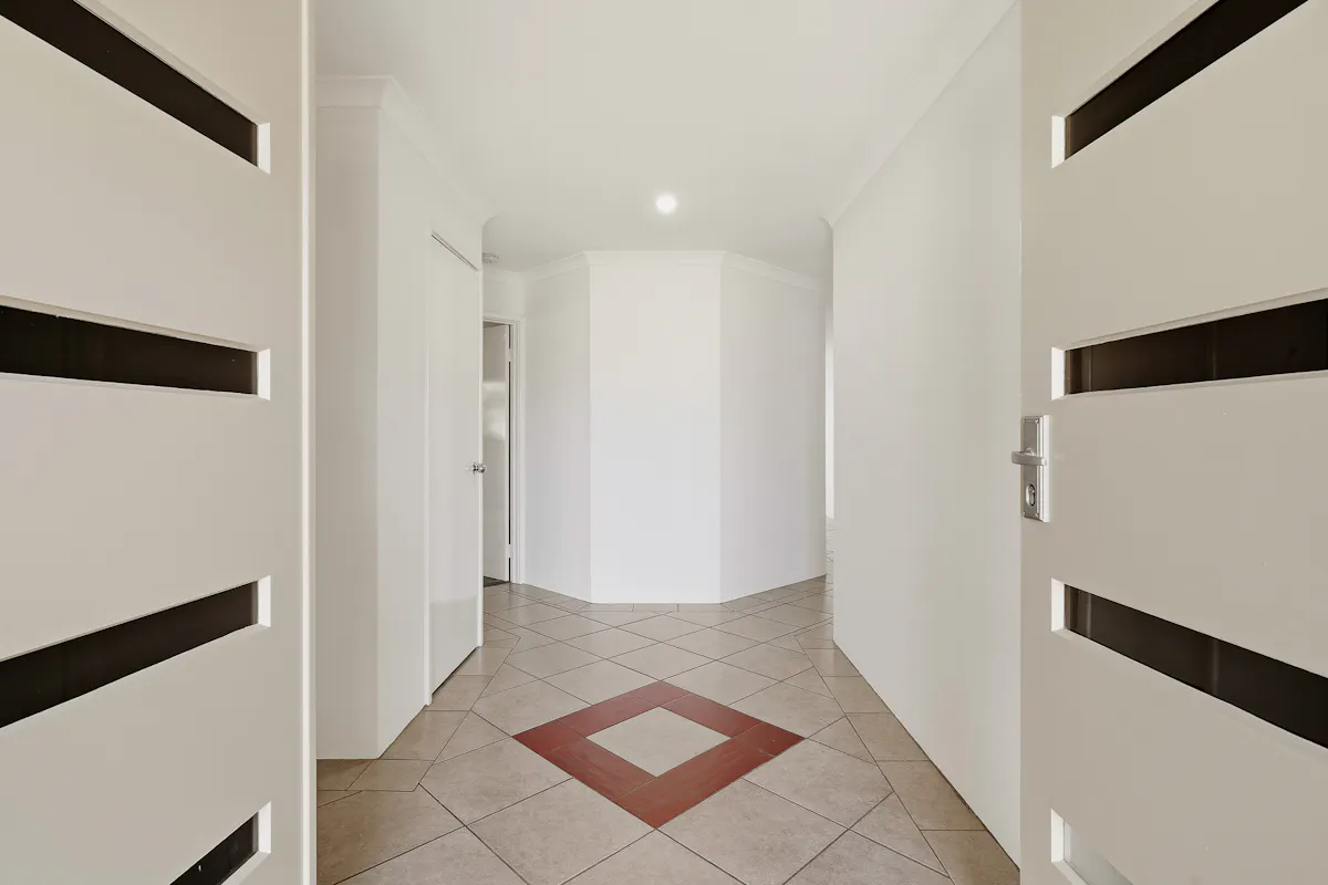 21 Loretta Parkway — photo 4 of 30