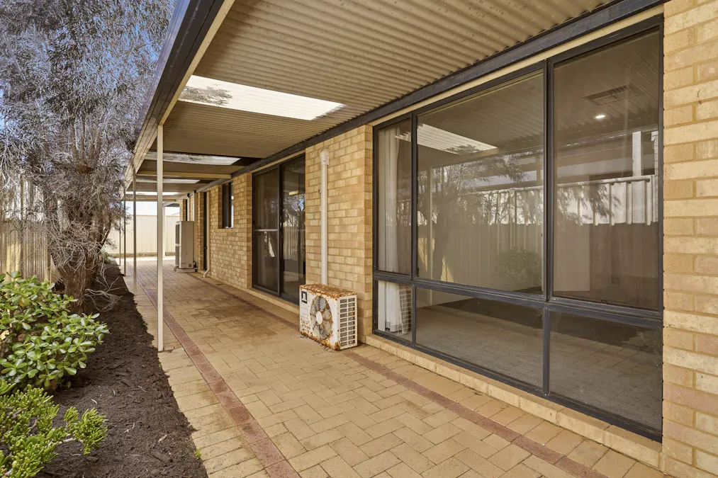21 Loretta Parkway, Lakelands, WA, 6180 - Image 28