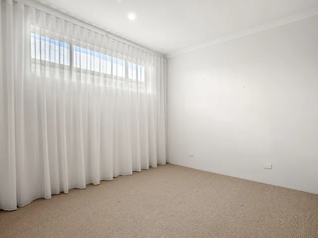 22 Sanford Place — photo 11 of 17