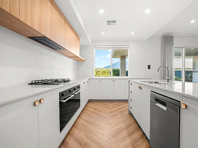 22 Sanford Place — photo 2 of 17