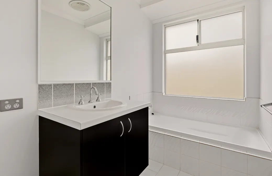 16 Ashwood  Parkway, Lakelands, WA, 6180 - Image 16