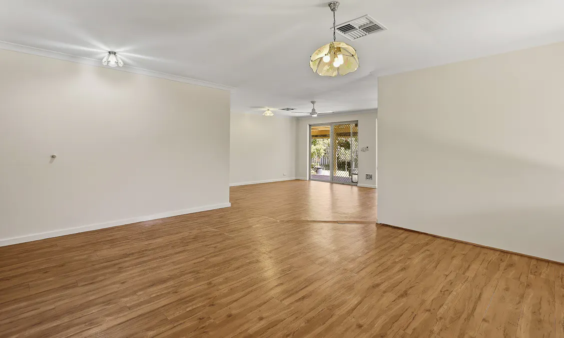 7 Crowthorn Cross, Erskine, WA, 6210 - Image 12