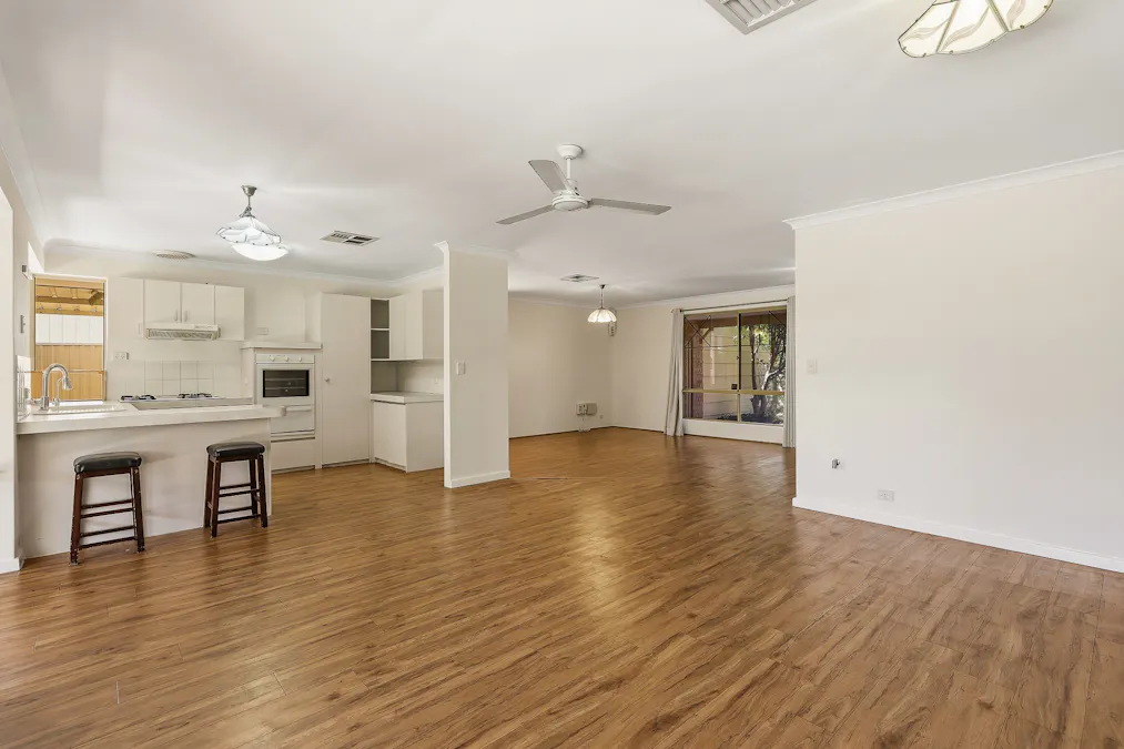 7 Crowthorn Cross, Erskine, WA, 6210 - Image 8