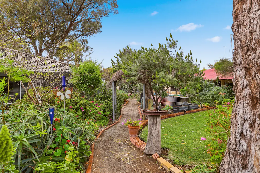 7 Bardoc Way, Greenfields, WA, 6210 - Image 24