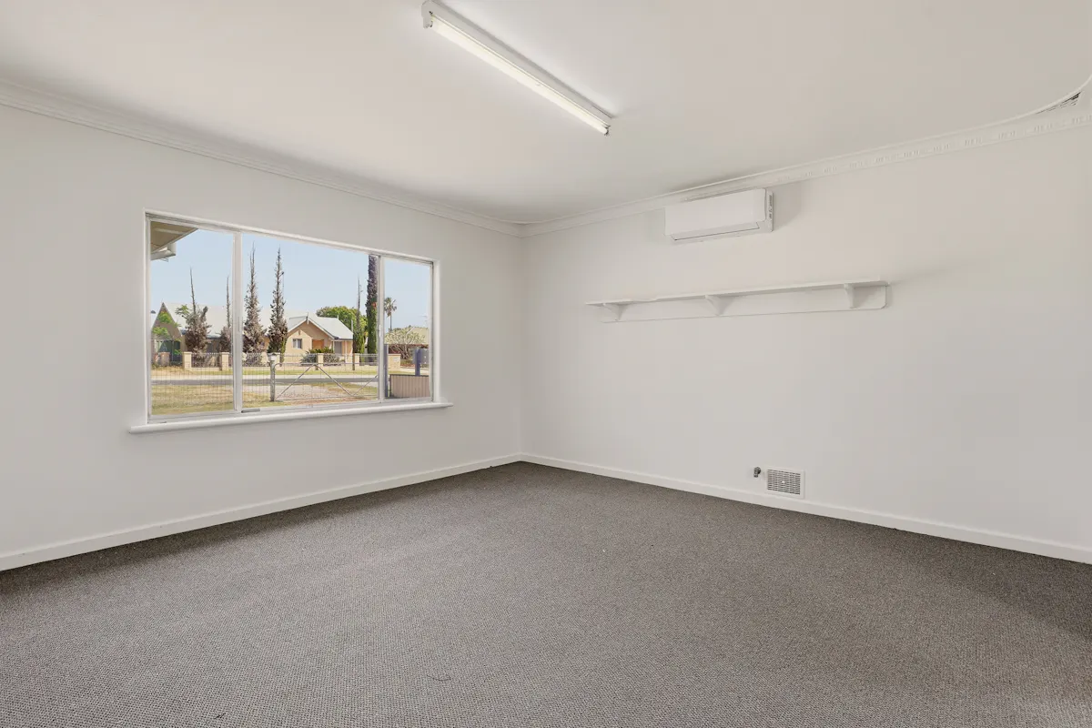 14 Adana Street — photo 10 of 21