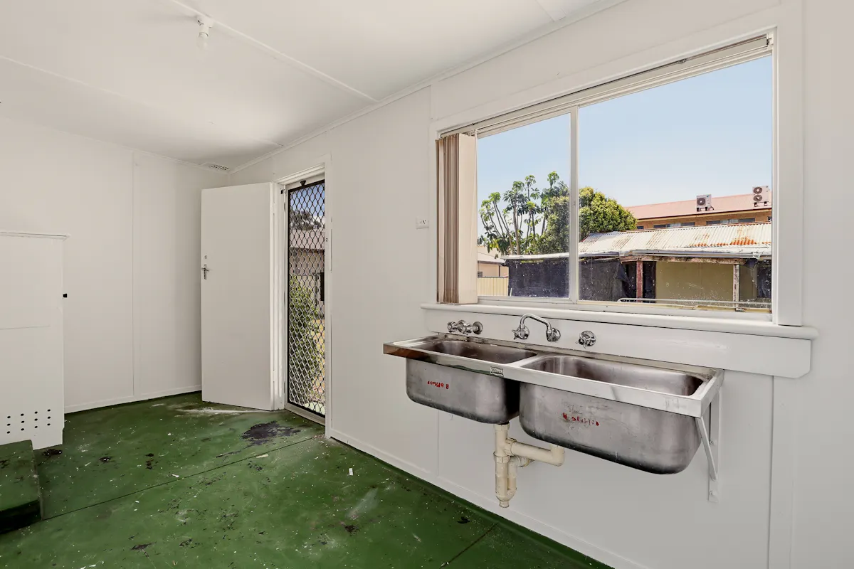 14 Adana Street — photo 17 of 21