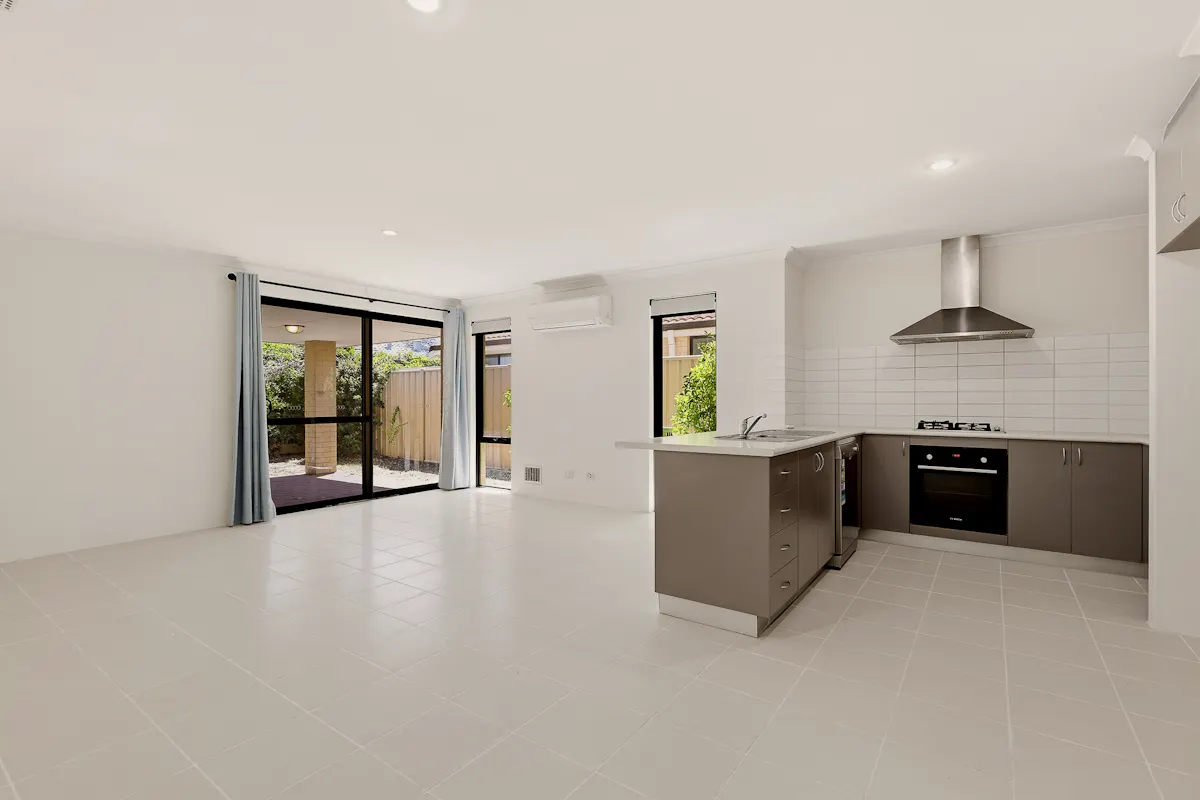 6 Yilberra Drive — photo 2 of 15