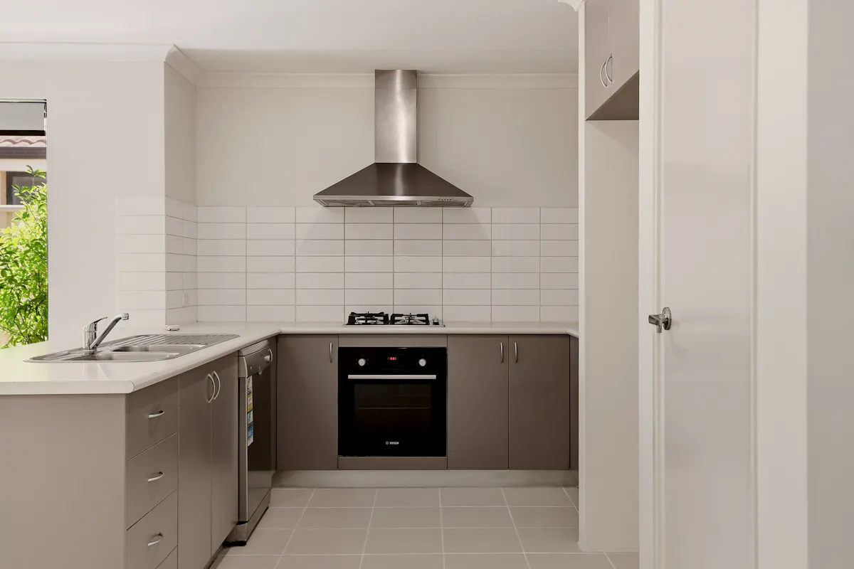 6 Yilberra Drive — photo 5 of 15