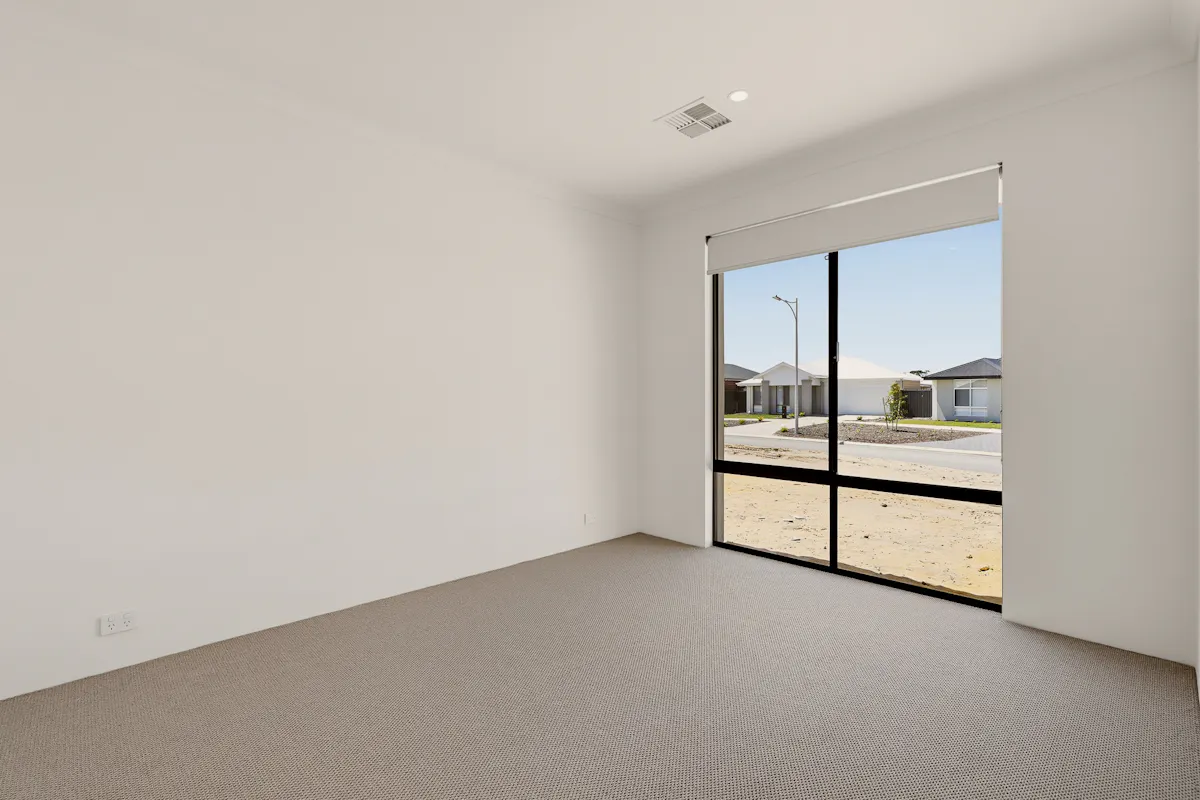 35 Hawdon Road — photo 9 of 25
