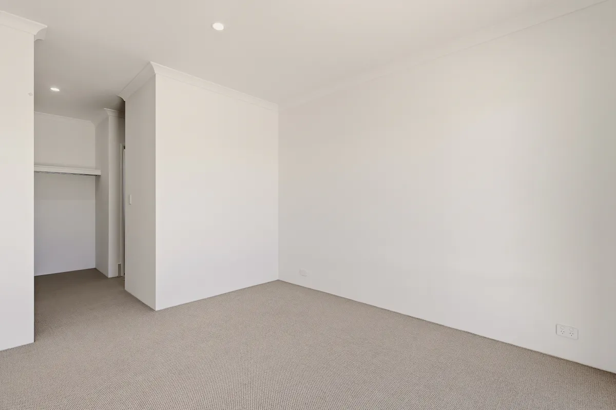 35 Hawdon Road — photo 10 of 25