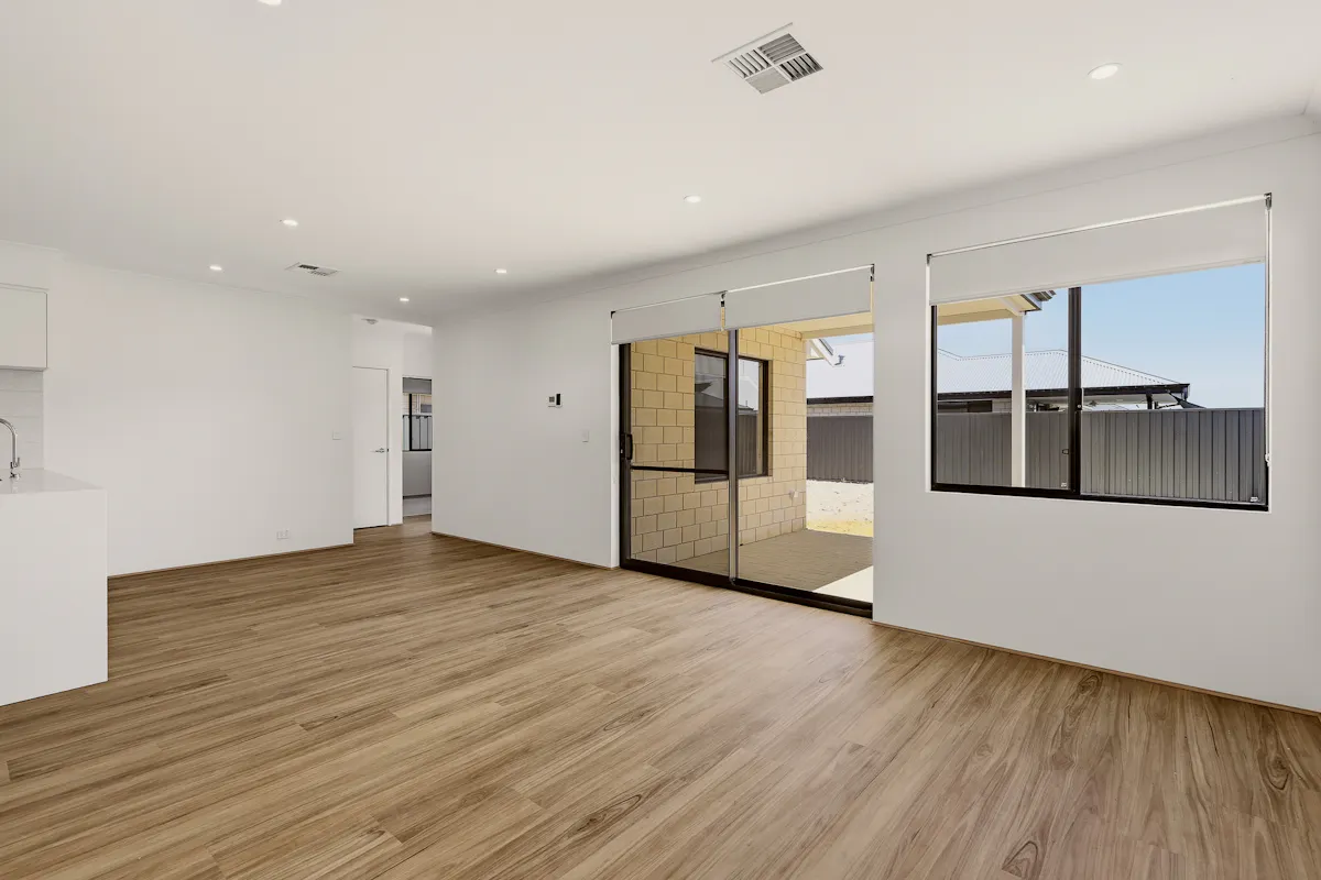 35 Hawdon Road — photo 7 of 25