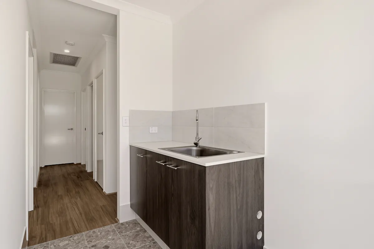 35 Hawdon Road — photo 17 of 25