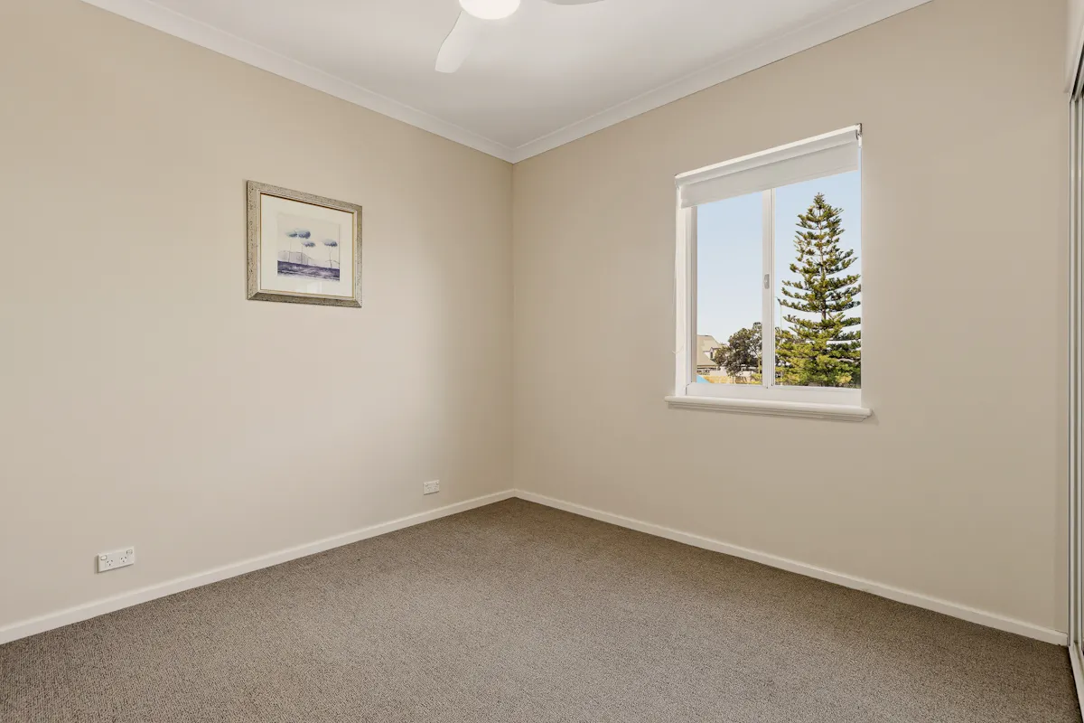 40 / 20 Apollo Place — photo 6 of 17